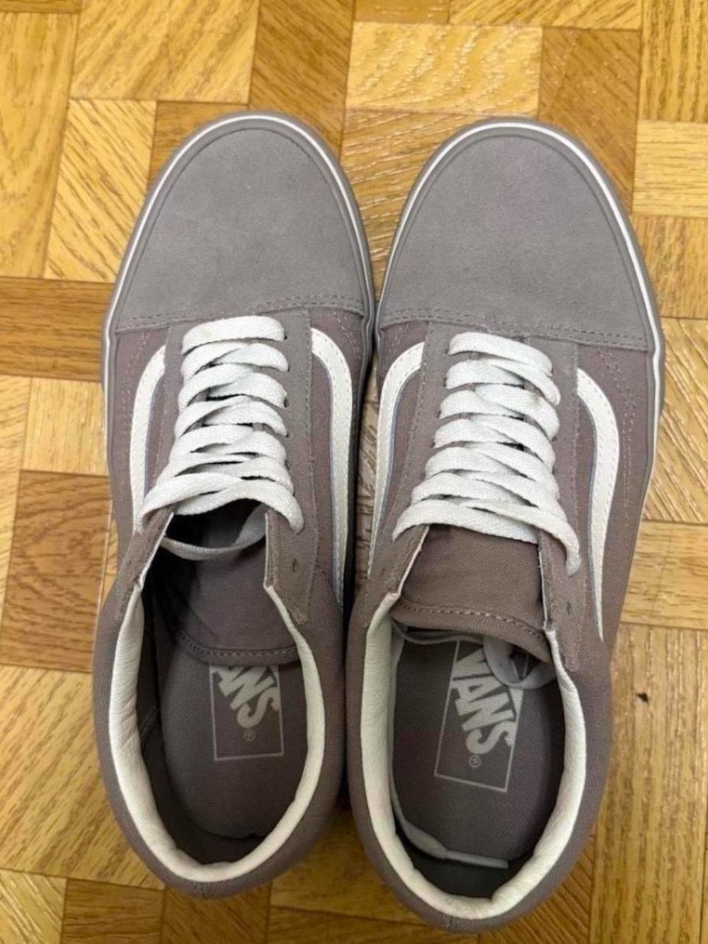 Brand new vans. Men’s 7, women’s 8.5
